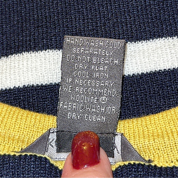 Kate Landry Sweater Set - Size M - Picture 10 of 16